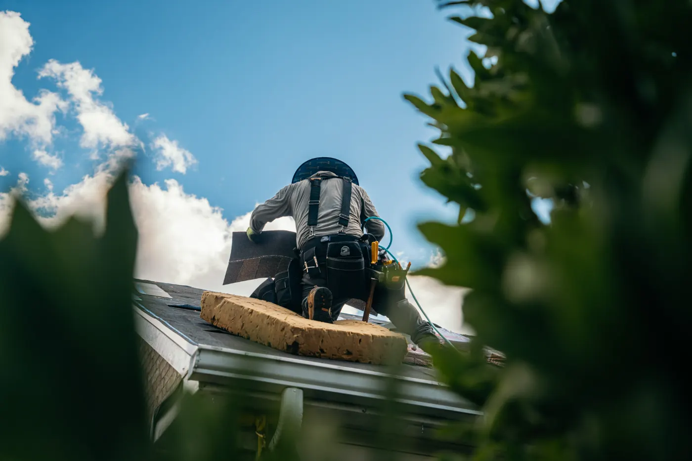 Manufacturer-certified roof installation in Featherstone
